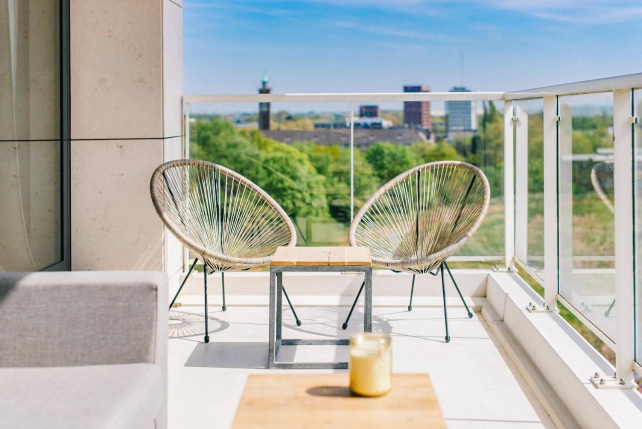 Shs Homes-Luxe Highrise, 2 Bedrooms, Kitchen, Free Parking, Stunning View, Large Tarrasse, Workspace 哈瑟尔特 外观 照片