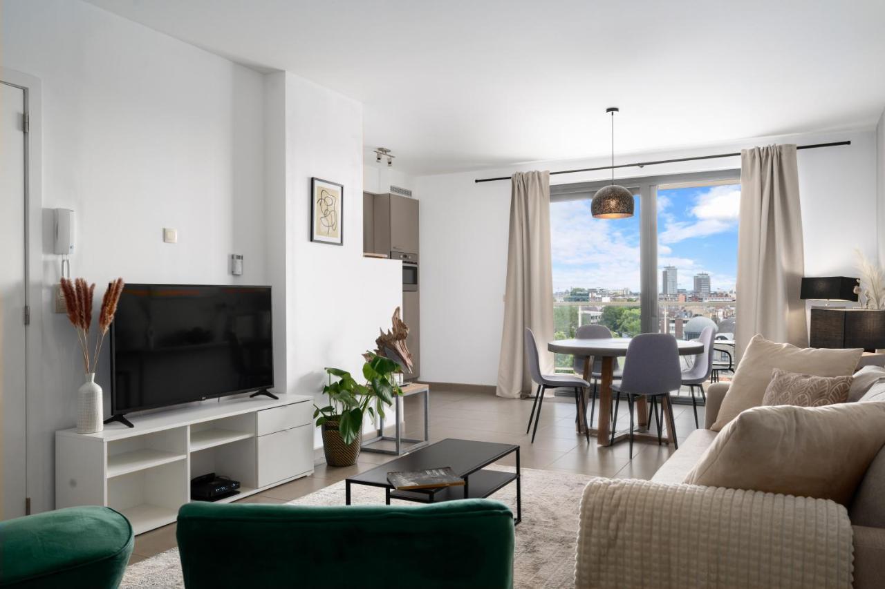 Shs Homes-Luxe Highrise, 2 Bedrooms, Kitchen, Free Parking, Stunning View, Large Tarrasse, Workspace 哈瑟尔特 外观 照片